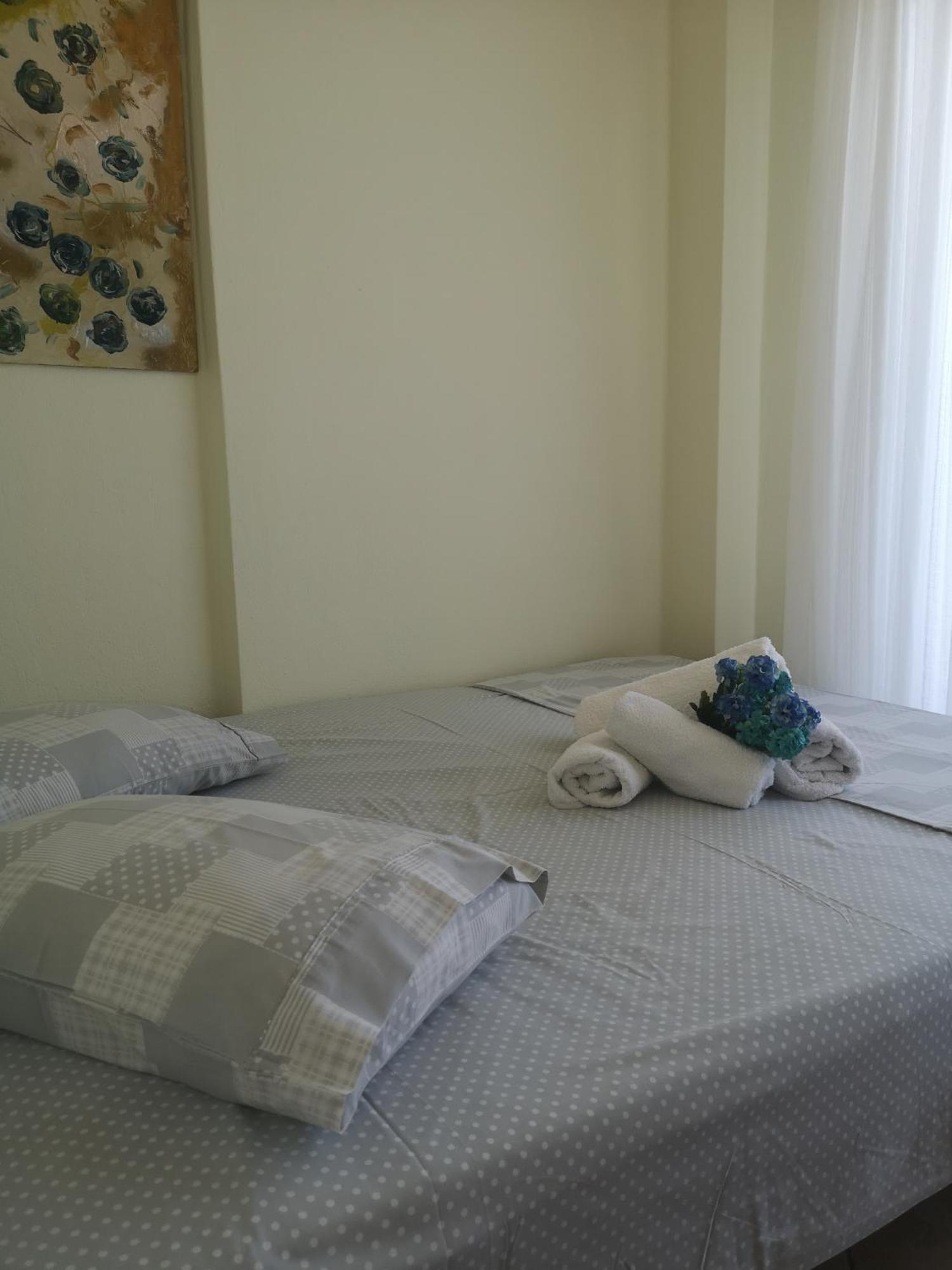 Makis Nest Apart-Hotel Вурвуру Экстерьер фото