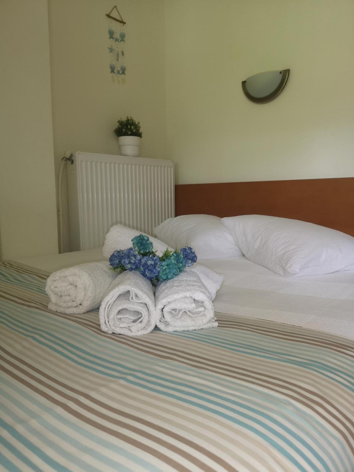 Makis Nest Apart-Hotel Вурвуру Экстерьер фото