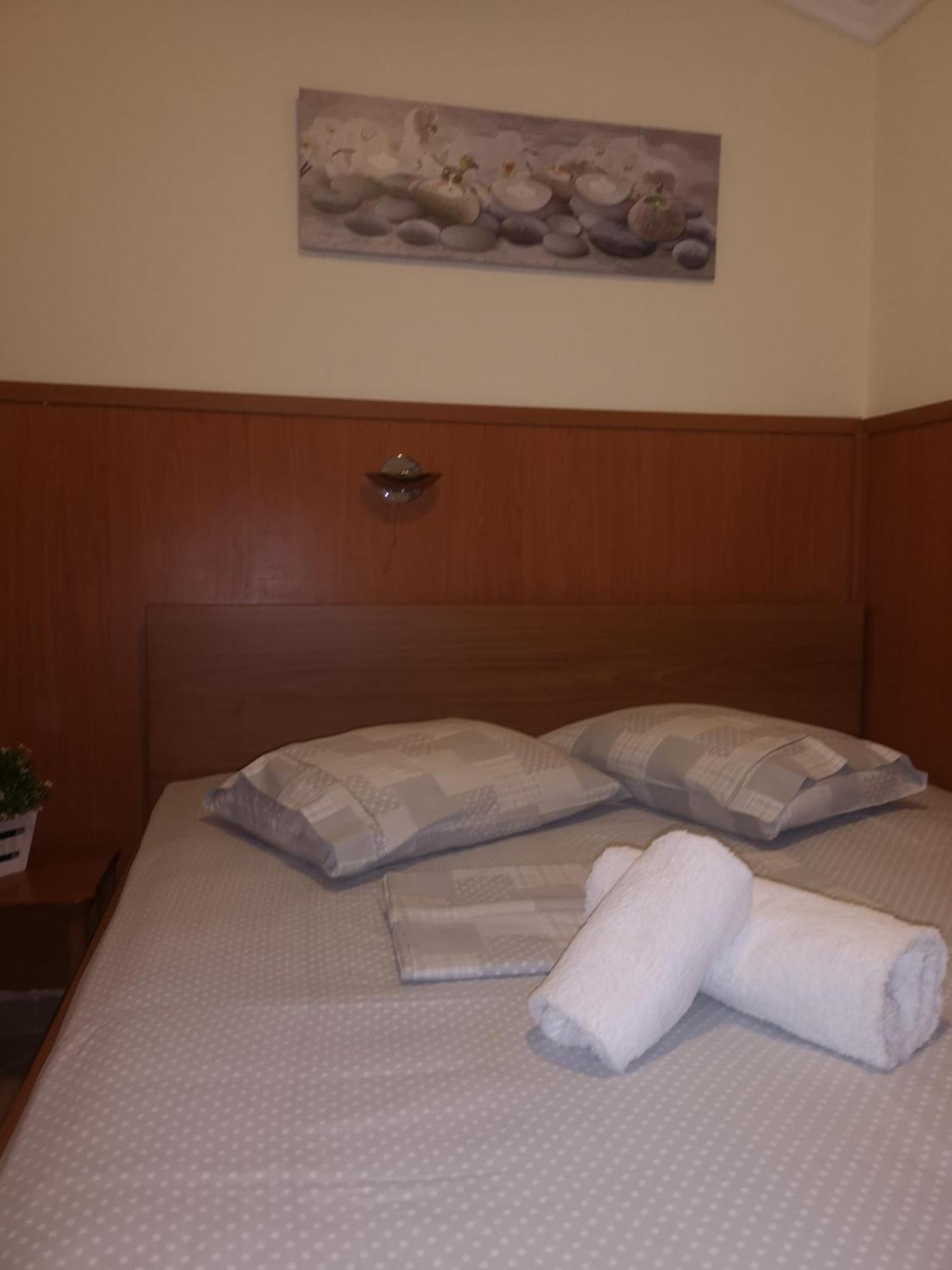 Makis Nest Apart-Hotel Вурвуру Экстерьер фото