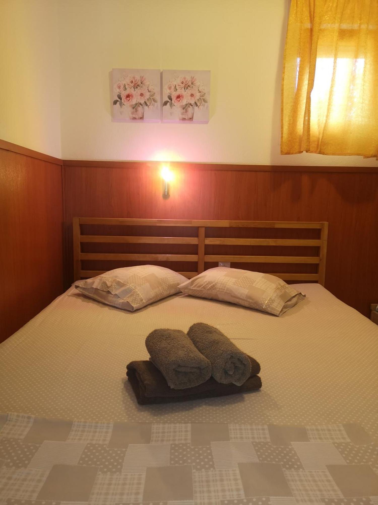 Makis Nest Apart-Hotel Вурвуру Экстерьер фото